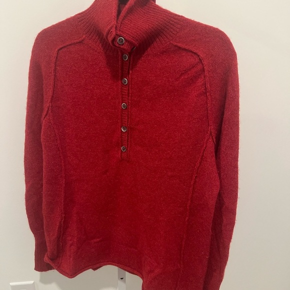 Peruvian Connection Red Baby Alpaca Rolled Collar Buttons Pullover M - Picture 2 of 4